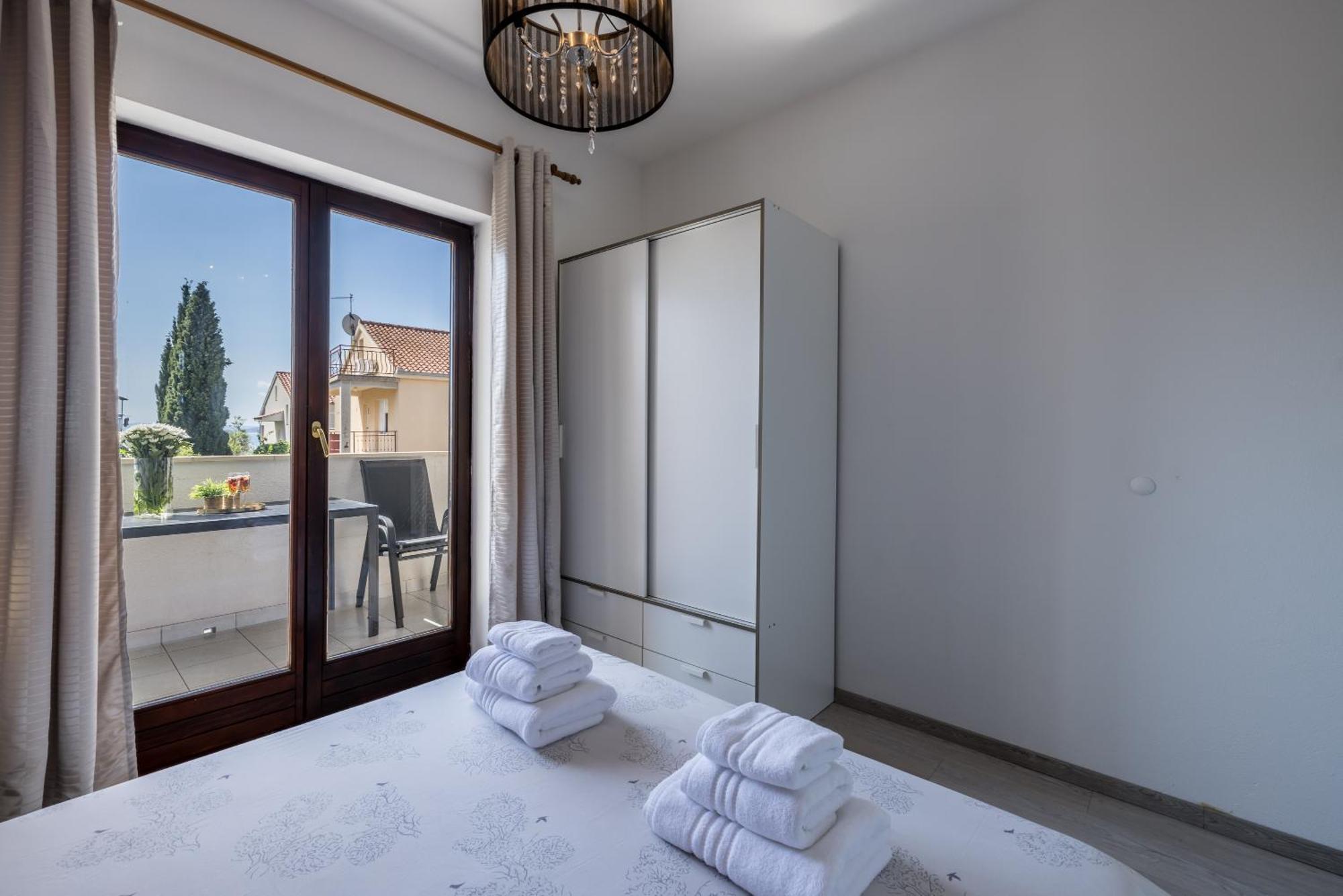 טרוגיר Holiday Home Krishto מראה חיצוני תמונה