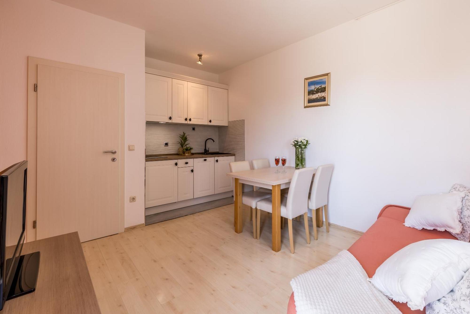 טרוגיר Holiday Home Krishto מראה חיצוני תמונה