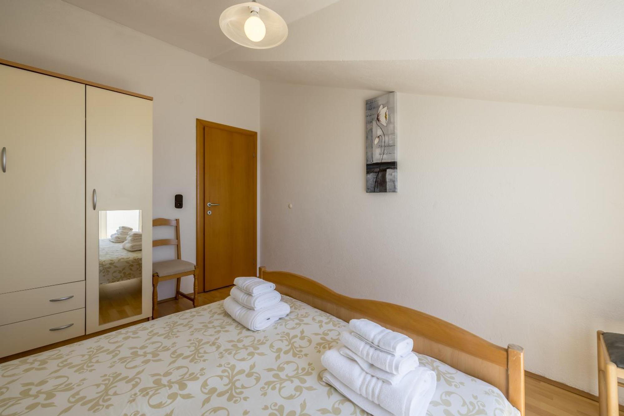 טרוגיר Holiday Home Krishto מראה חיצוני תמונה