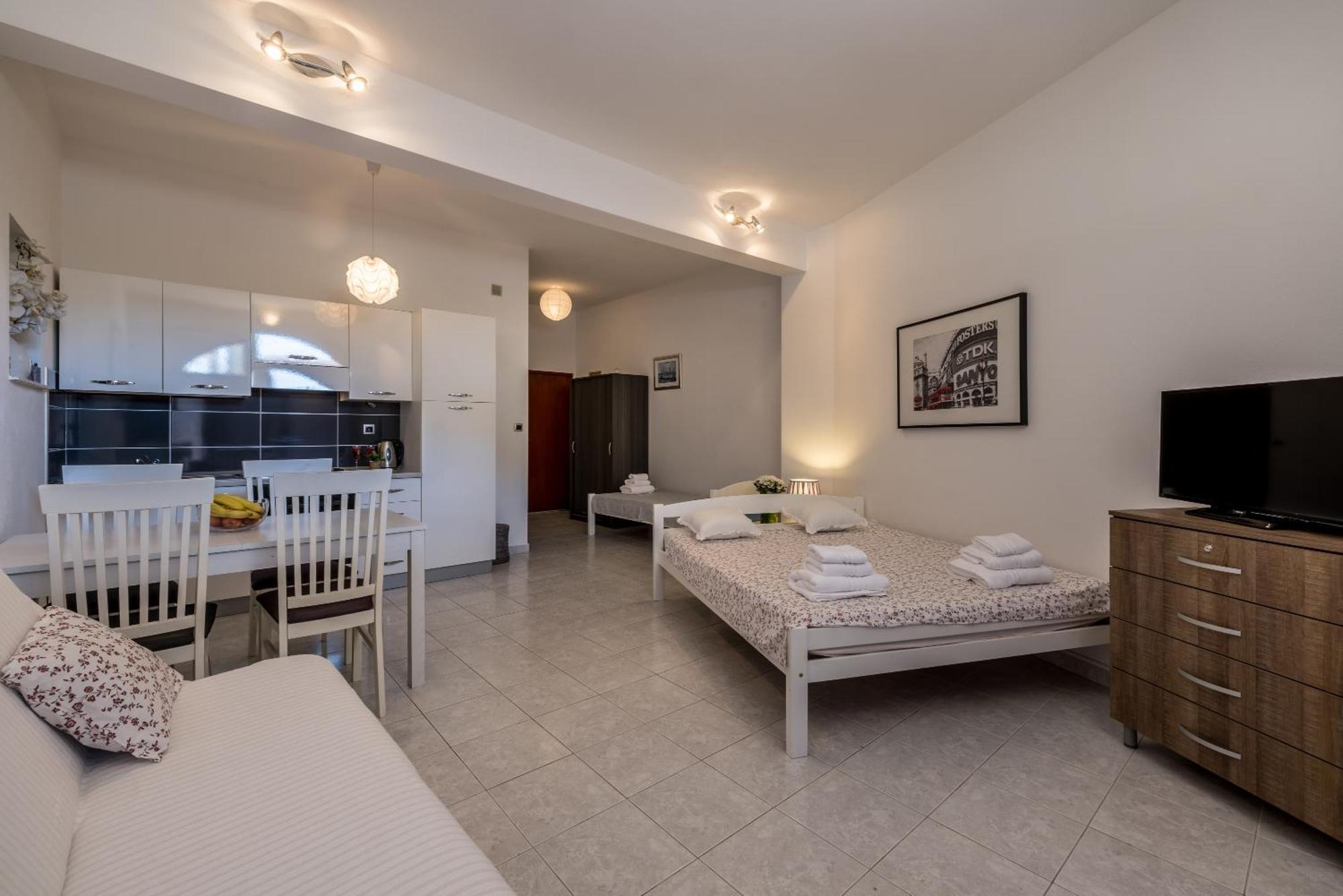 טרוגיר Holiday Home Krishto מראה חיצוני תמונה