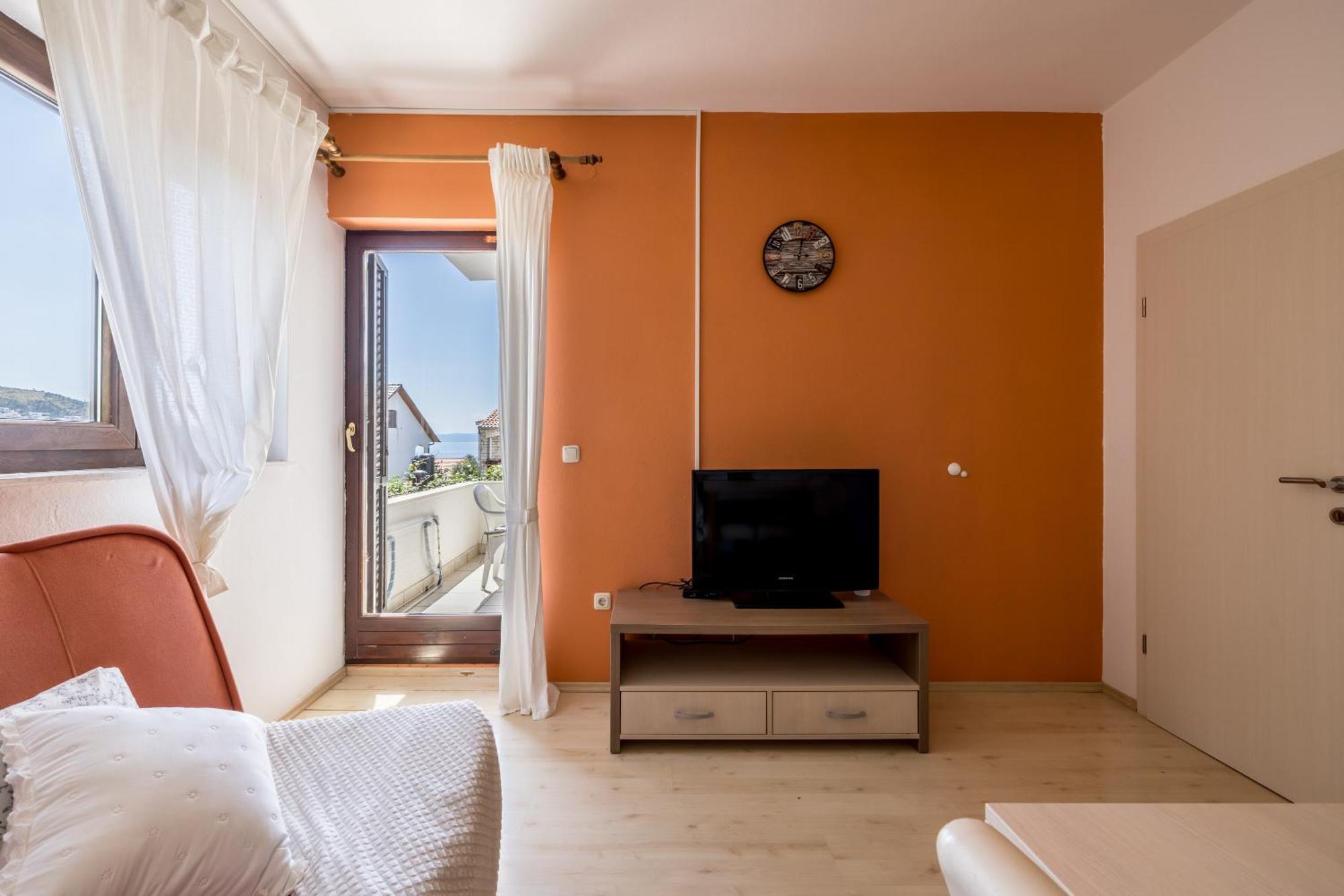 טרוגיר Holiday Home Krishto מראה חיצוני תמונה