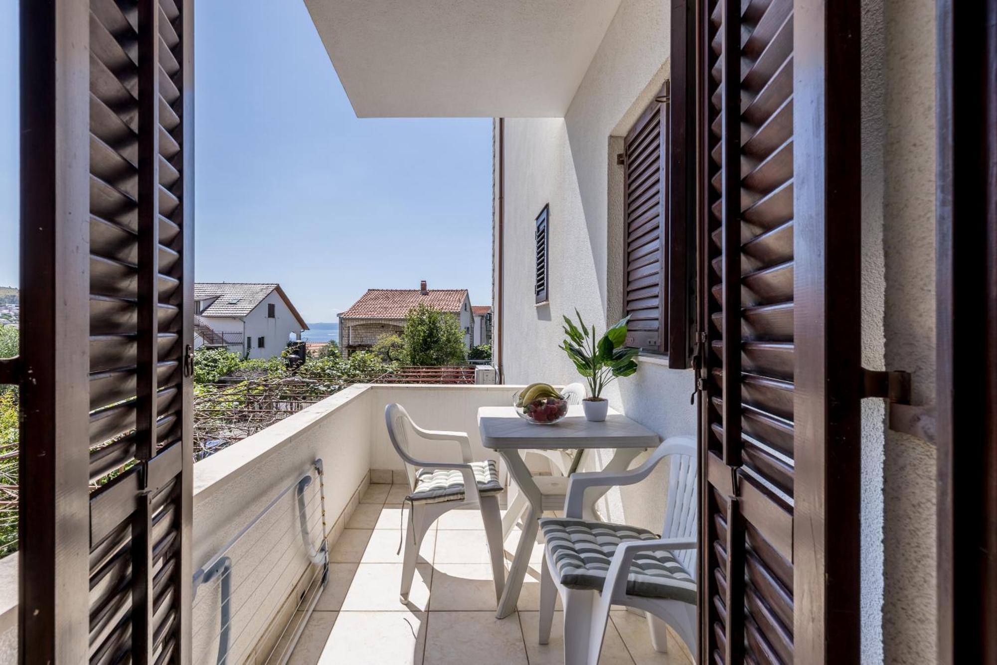 טרוגיר Holiday Home Krishto מראה חיצוני תמונה