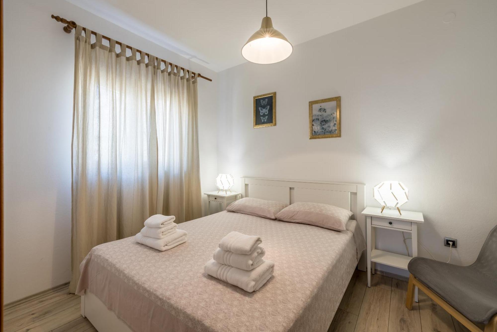 טרוגיר Holiday Home Krishto מראה חיצוני תמונה