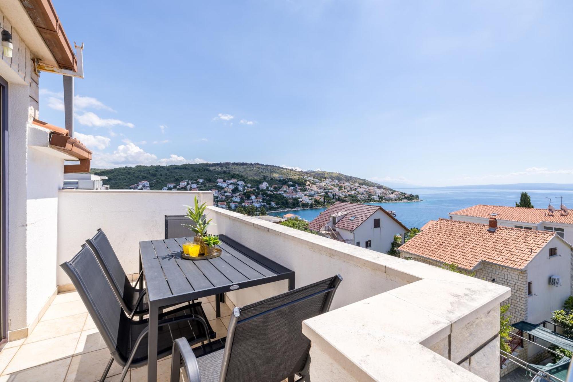 טרוגיר Holiday Home Krishto מראה חיצוני תמונה