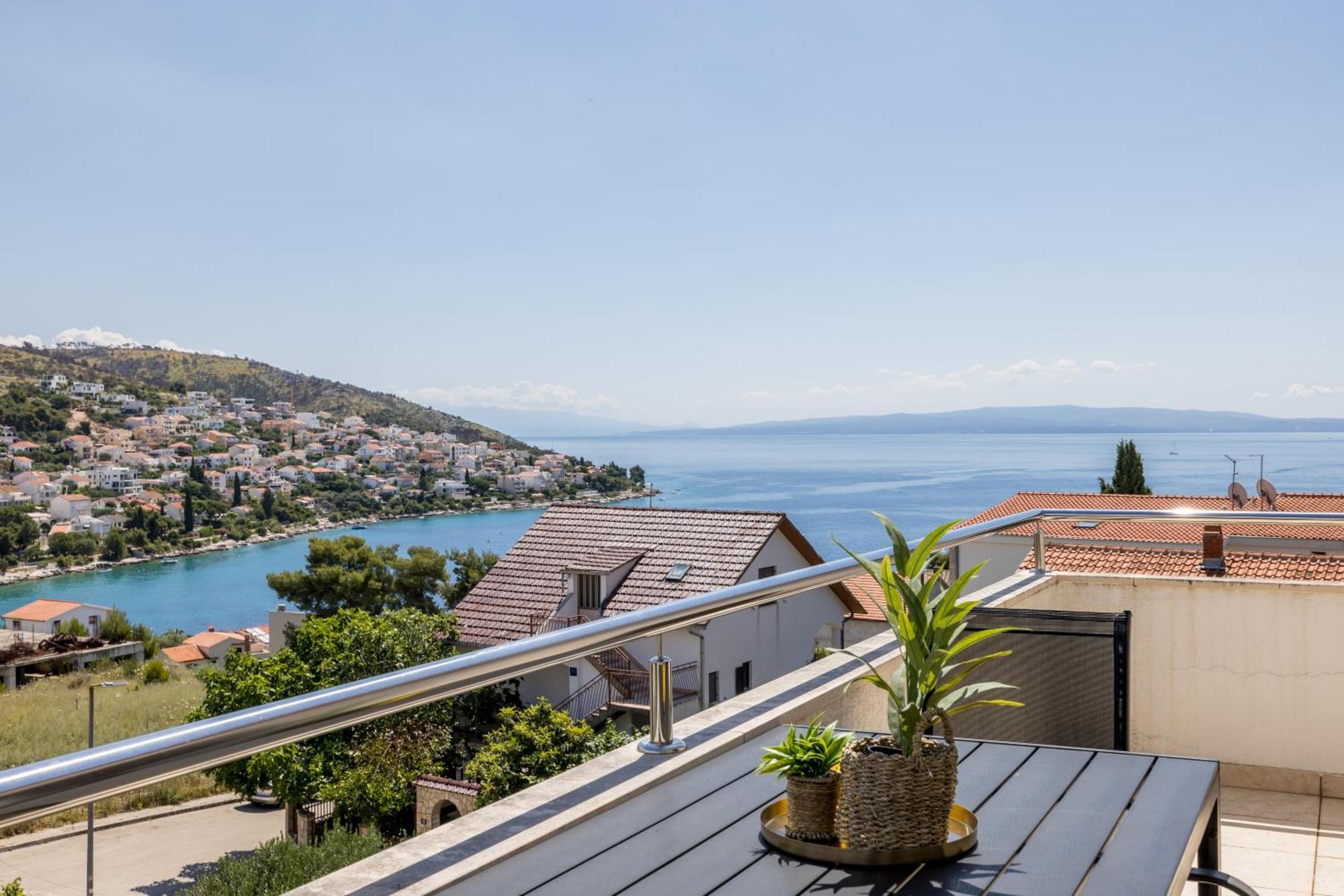 טרוגיר Holiday Home Krishto מראה חיצוני תמונה
